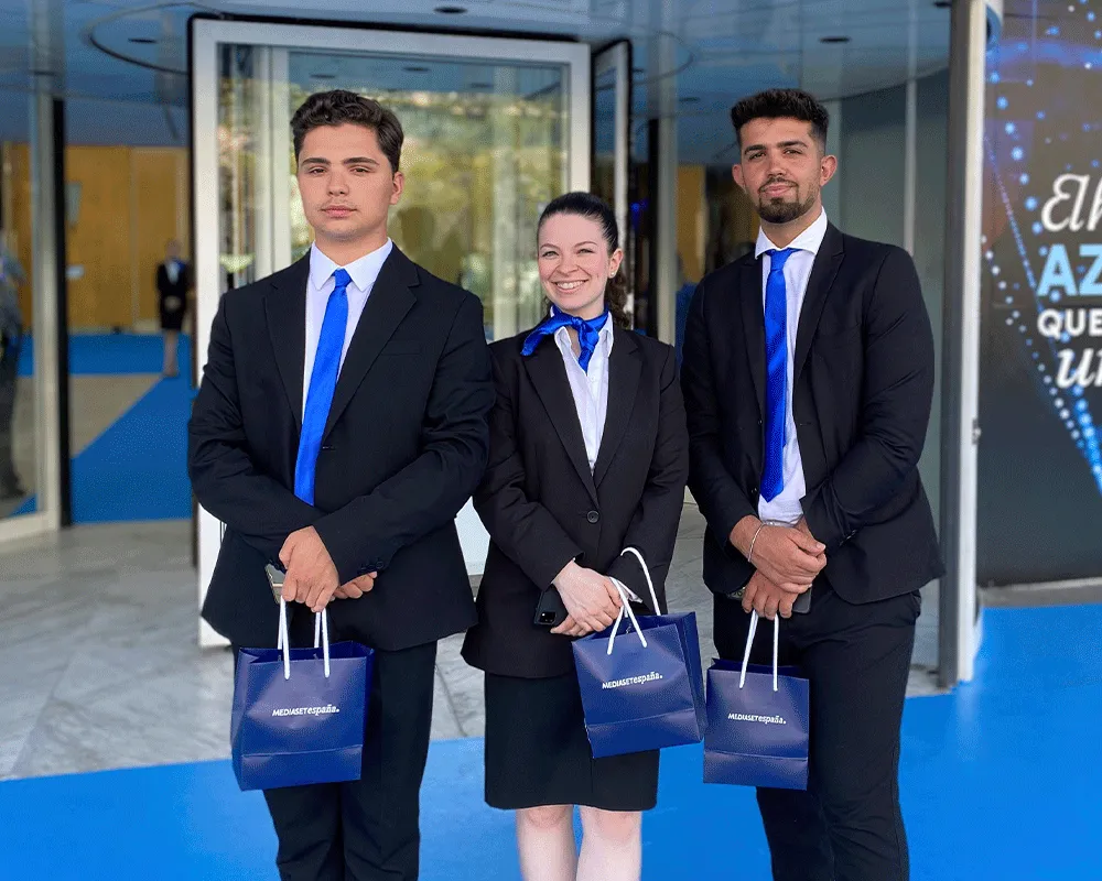 azafatos palacio congresos madrid con byebye pack