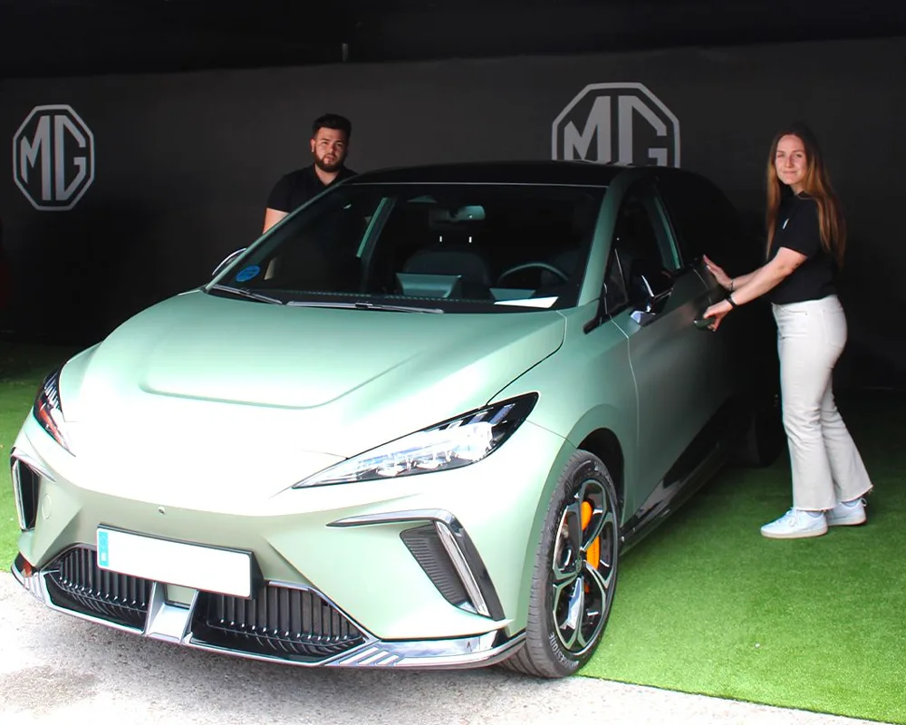 azafatos madrid car experience