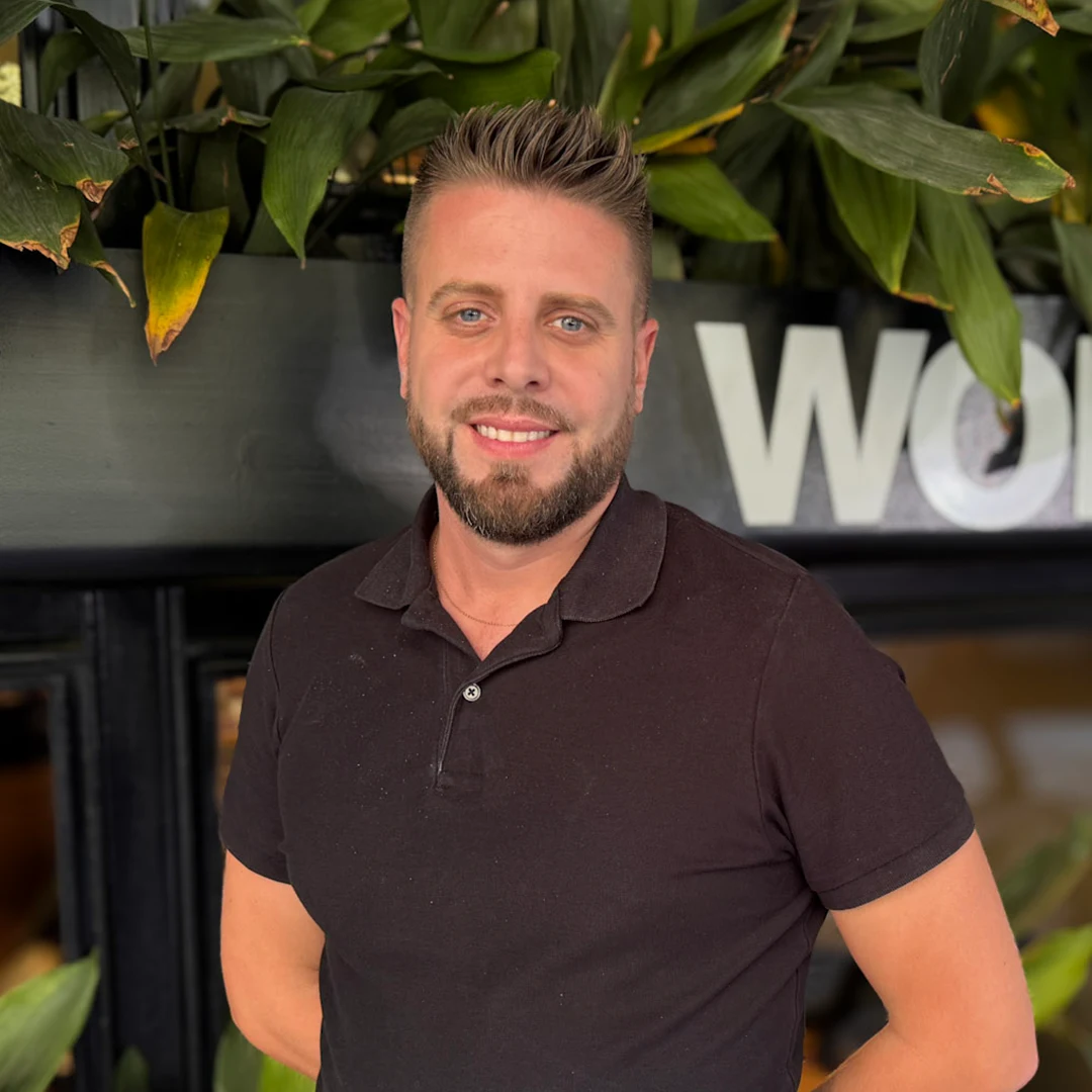 carlos vazquez director recursos humanos workout