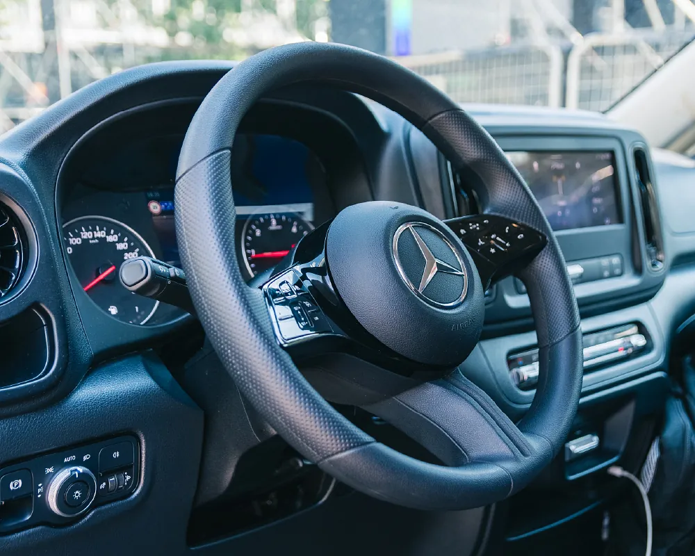 Conductor de eventos interior de coche mercedes