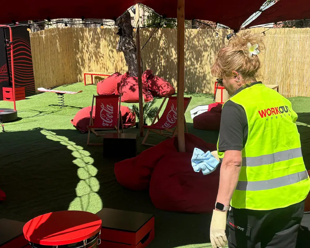 cleanup crews picking up trash in concert