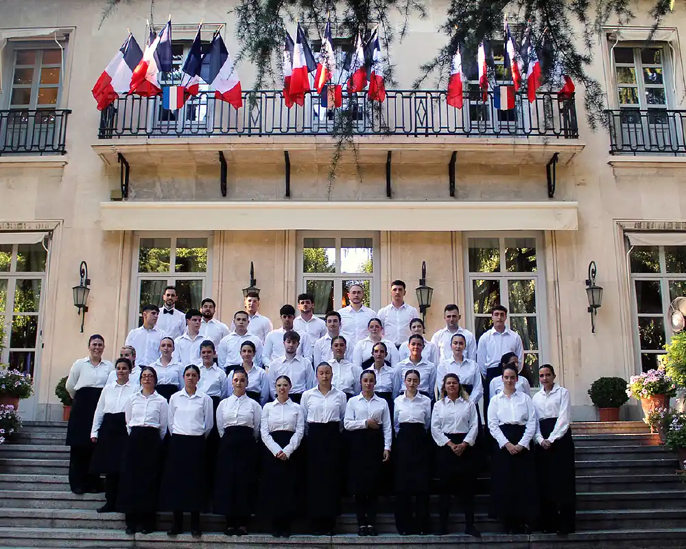 Kellner Französische Botschaft